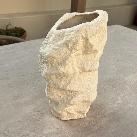 C E R A M I C Stone Effect Vase