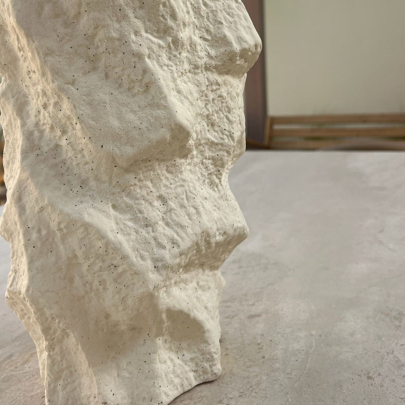 C E R A M I C Stone Effect Vase