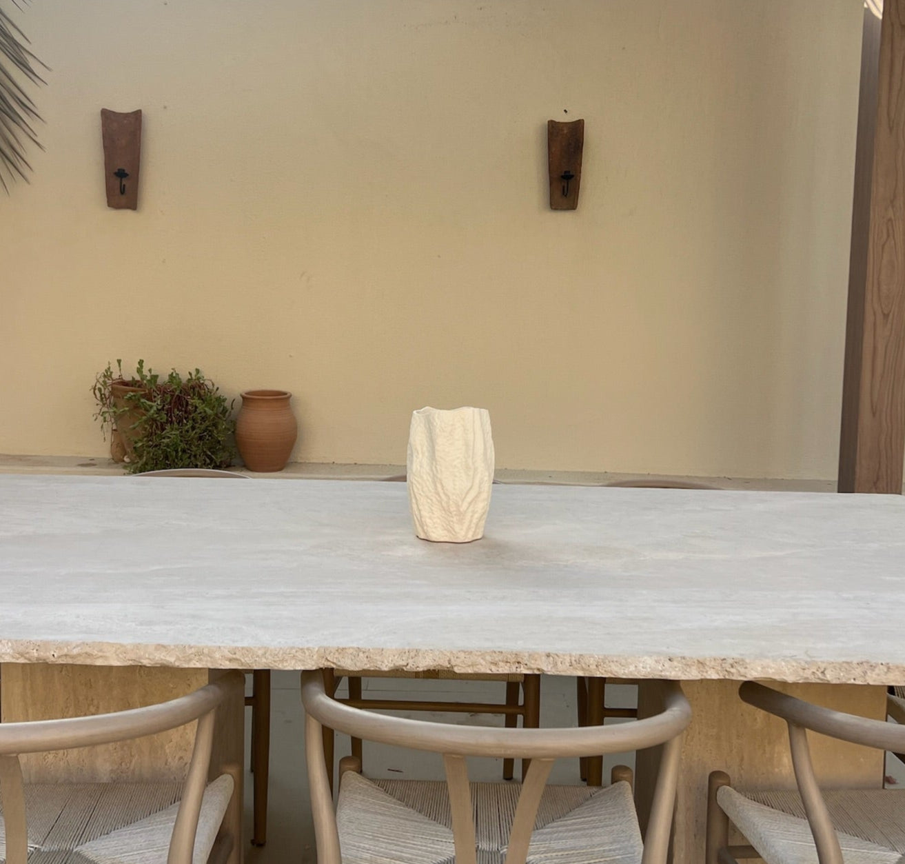 C E R A M I C White Rustic Vase