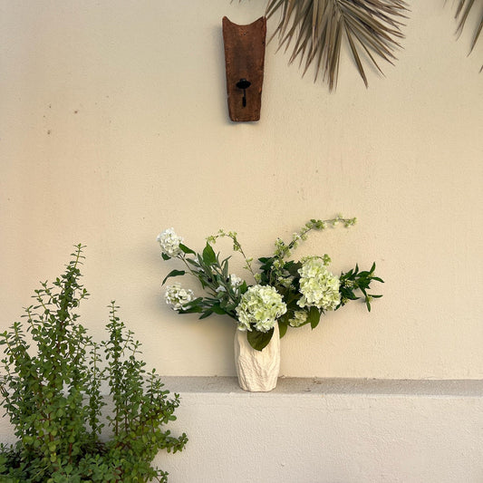 C E R A M I C White Rustic Vase