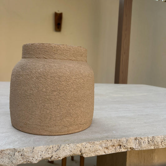 E A R T H Vessel - (Antique Sand Beige)