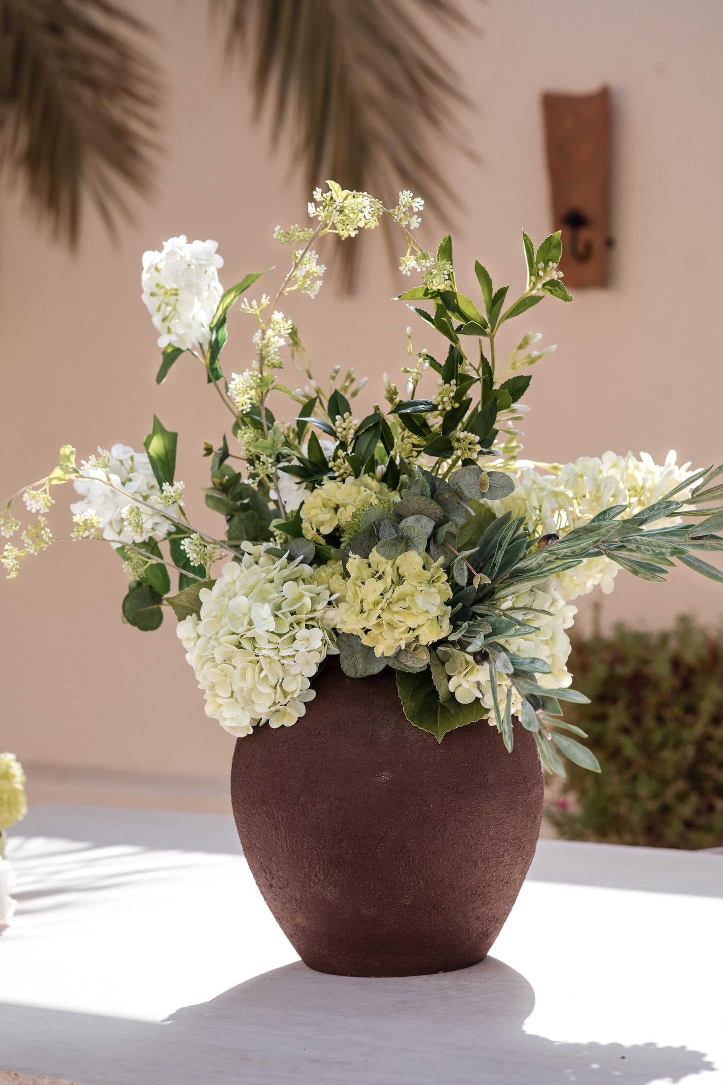 C L A Y W E L L Pot (Antique Espresso Brown)