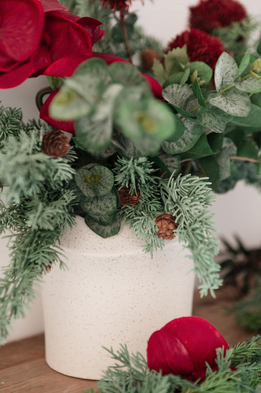 C E R A M I C Textured Vase