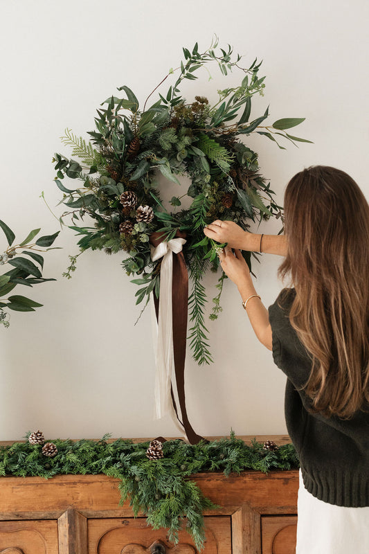 V E R D E L L E  Faux Wreath - Christmas Collection