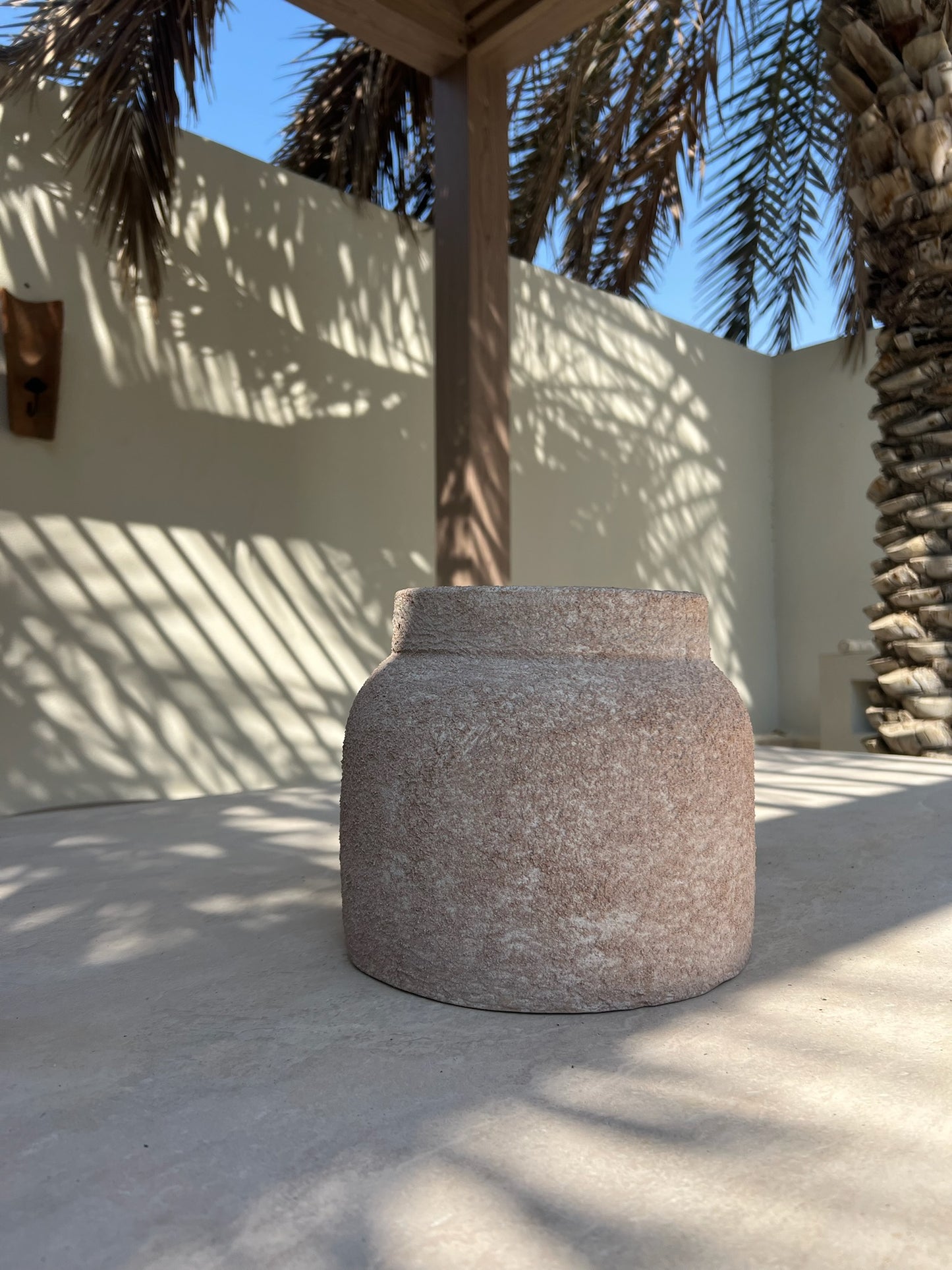 E A R T H  Vessel - (Antique Sand Beige)
