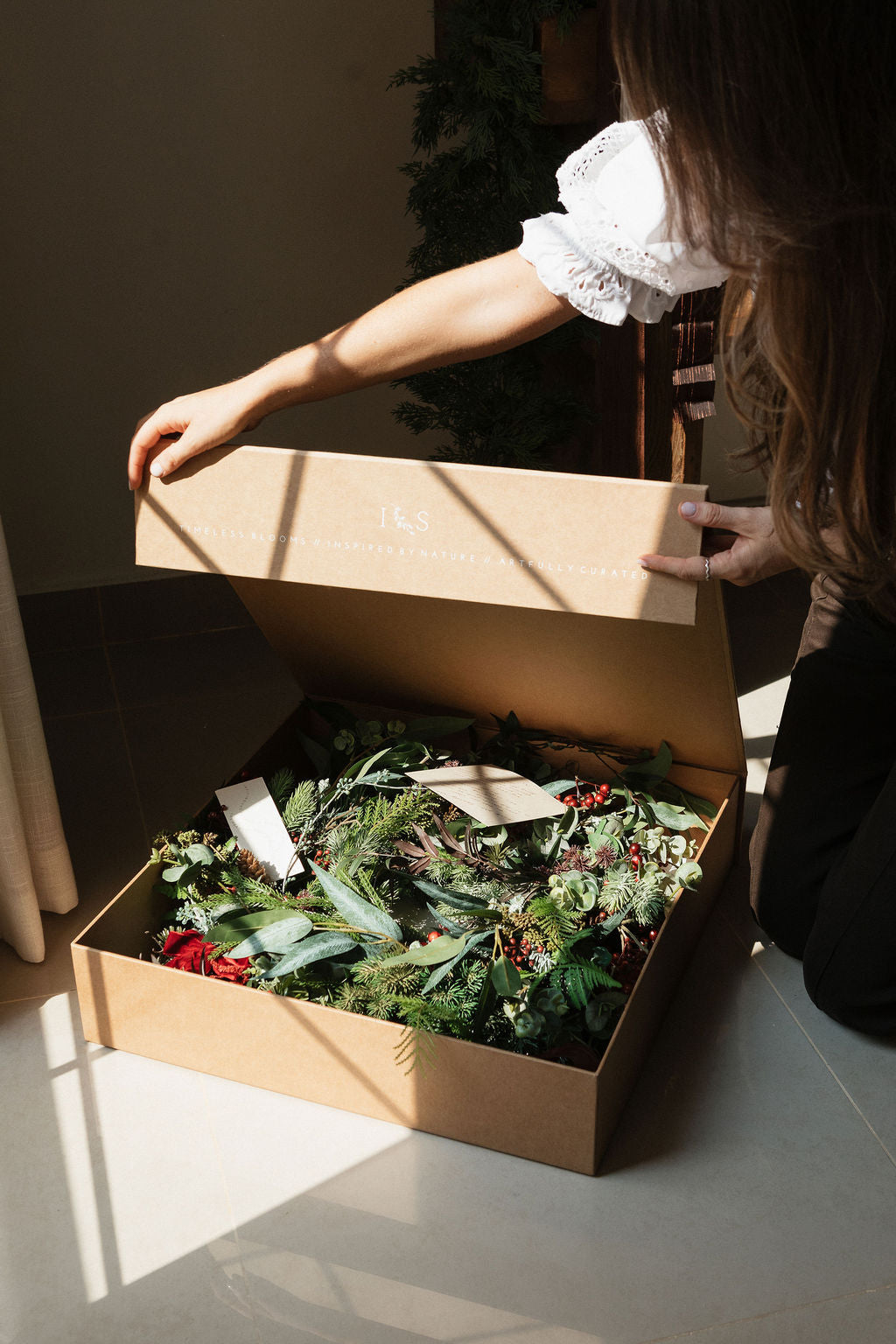 V E R D E L L E  Faux Wreath - Christmas Collection